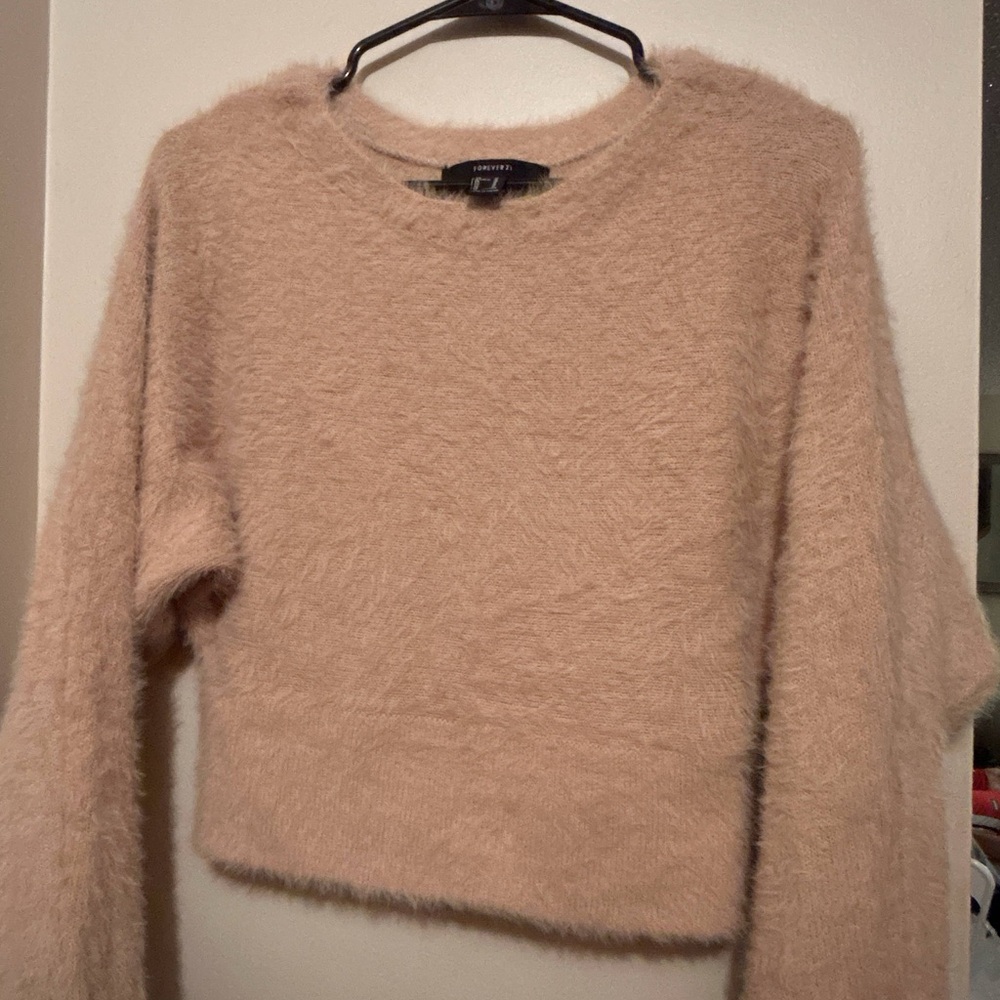 Forever21 women’s soft sweater in camel US Medium